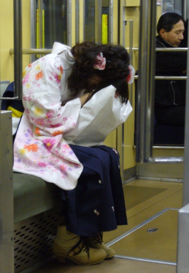 university graduation hakama Japan sleeping on the train